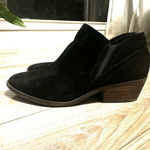 Side Zip Suede Boots 🍁
